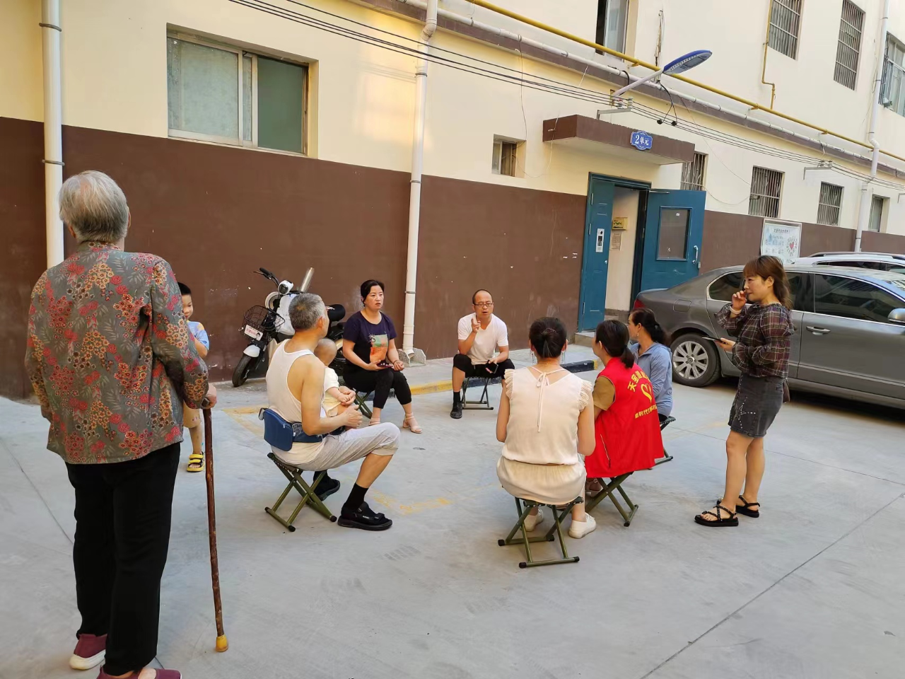 ͭ���У�һ������������ ��Ԫ���ξۺ���